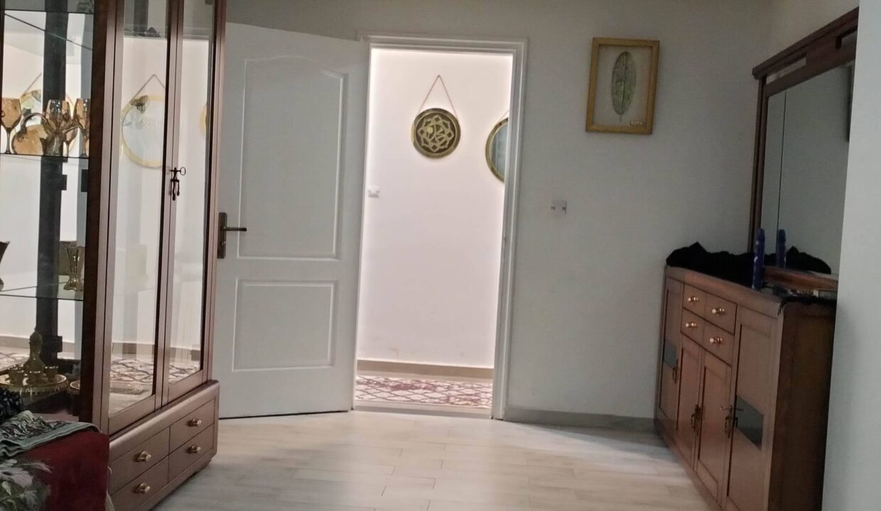 1682007978243