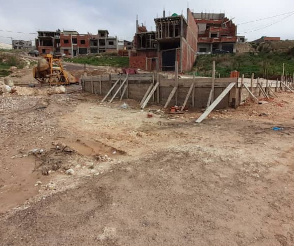 terrain constructible de 120m² à bouzedjar